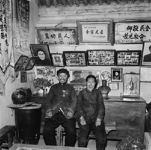 1958꣬ʿĸĸںӱؼС